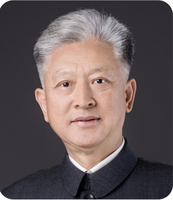 大会执行主席：顾伯平
全国政协法治委原专职副主任